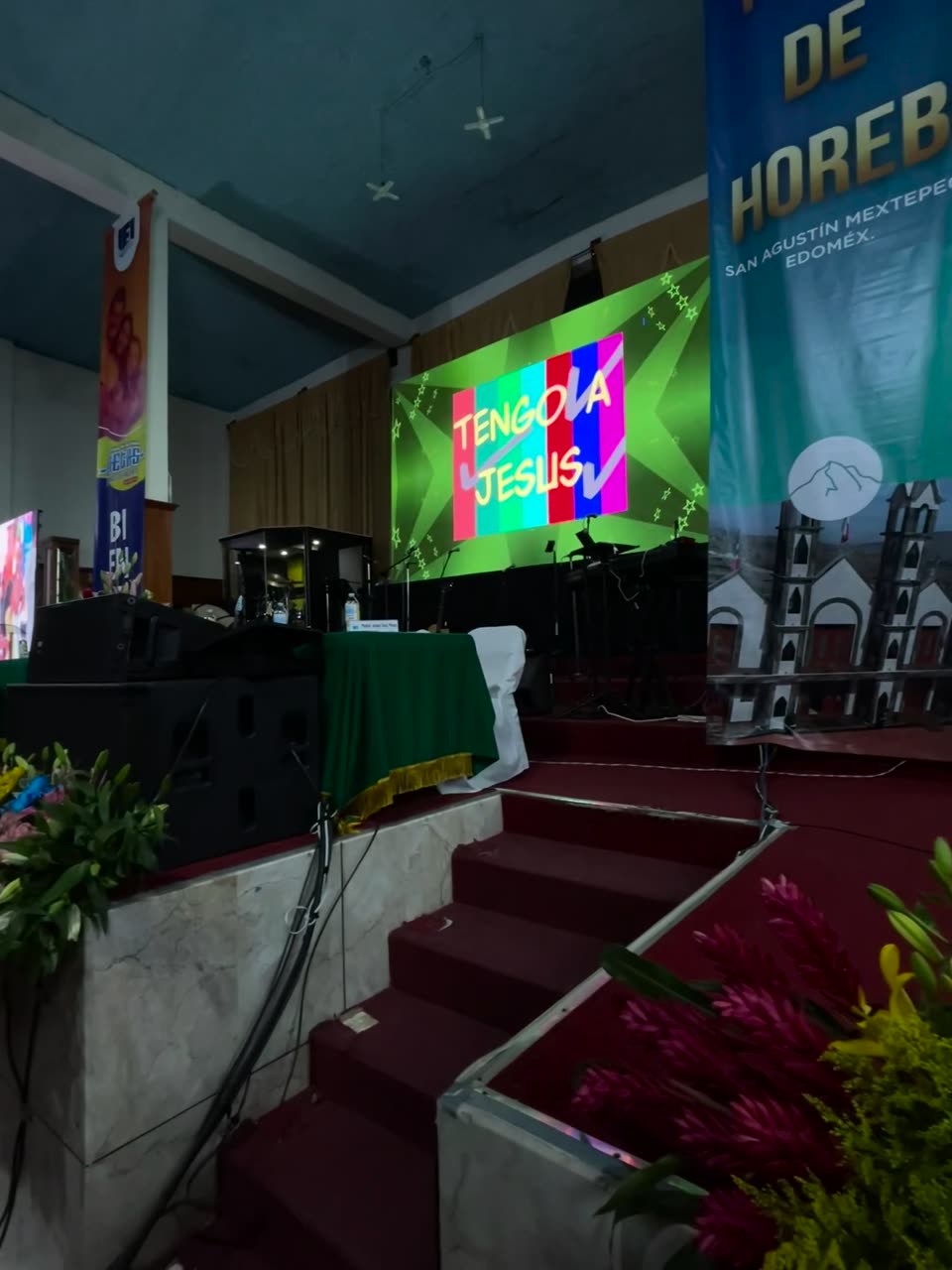 Celebración en templo, Evento religioso