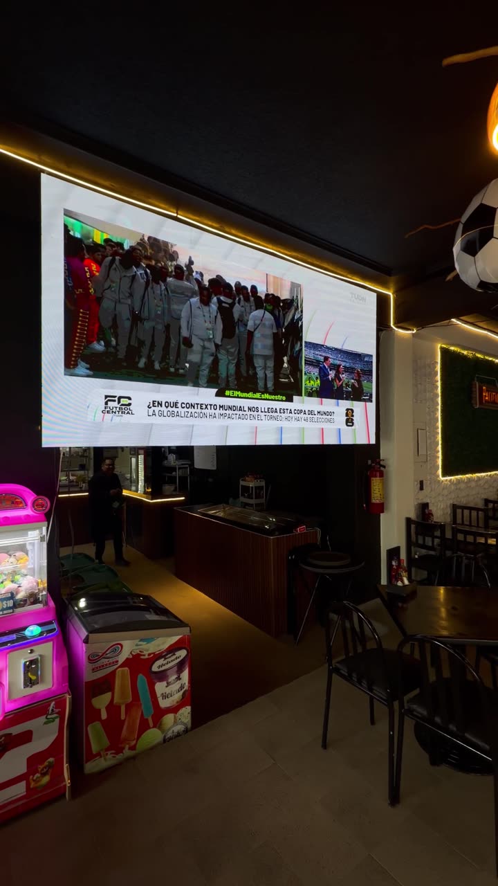 Mundial en restaurante, Transmisión de partidos